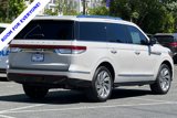 Used 2022 Lincoln Navigator Reserve image 4