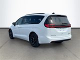 New 2025 Chrysler Pacifica Select image 5