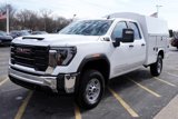 New 2025 GMC Sierra 2500 Pro w/ Convenience Package image 3