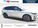 New 2025 Lincoln Nautilus Reserve image 4