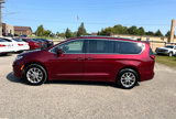 Used 2021 Chrysler Pacifica Touring-L image 2