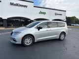 New 2026 Chrysler Pacifica Select image 3