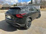 Used 2025 Chevrolet Trax RS w/ Sunroof Package image 5
