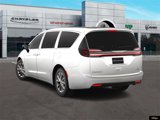 New 2025 Chrysler Pacifica Select image 5