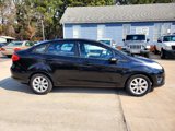 Used 2013 Ford Fiesta SE image 4