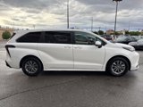 Used 2023 Toyota Sienna LE image 6