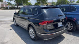 Used 2018 Volkswagen Tiguan SE w/ Panoramic Sunroof Package image 4