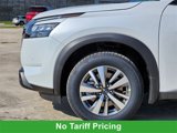 New 2025 Nissan Pathfinder SL image 6