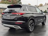New 2025 Mitsubishi Outlander SEL image 3