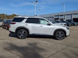 New 2025 Nissan Pathfinder Platinum w/ Cargo Package image 2