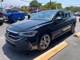 Used 2024 Volkswagen Jetta SE image 3