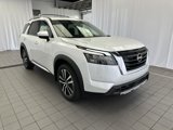 New 2025 Nissan Pathfinder Platinum image 3