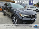 Certified 2025 Volvo XC40 B5 Plus image 3