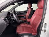 Certified 2025 Porsche Macan image 5