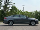 Used 2017 Ford Fusion SE w/ Fusion SE Technology Package image 6
