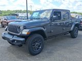 New 2025 Jeep Gladiator Sport image 3