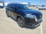 New 2025 Nissan Pathfinder Platinum w/ Cargo Package image 3