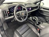 Used 2025 Porsche Cayenne image 4