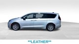 Used 2023 Chrysler Pacifica Touring-L image 3