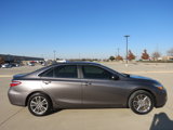 Used 2016 Toyota Camry SE image 4