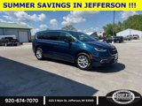 New 2025 Chrysler Pacifica Select image 3