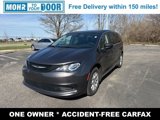 Used 2022 Chrysler Voyager LX image 3