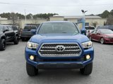 Used 2016 Toyota Tacoma TRD Off-Road image 2