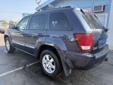Used 2010 Jeep Grand Cherokee Laredo image 3