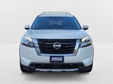 Used 2024 Nissan Pathfinder SL image 2