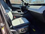 New 2026 Land Rover Range Rover Velar Dynamic SE image 3