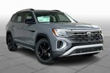 New 2025 Volkswagen Atlas Peak Edition SE image 2