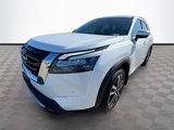 New 2025 Nissan Pathfinder Platinum image 3