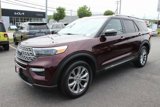 Used 2022 Ford Explorer Limited w/ Equipment Group 301A image 2