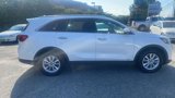 Used 2019 Kia Sorento LX w/ LX Convenience Package image 4