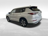 New 2025 Mitsubishi Outlander SE image 4