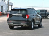 Used 2022 Ford Explorer XLT w/ Equipment Group 202A image 4