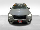 Used 2022 Chrysler Pacifica Touring-L image 2