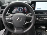 Used 2025 Lexus ES 350 w/ Premium Package image 5