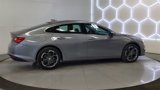 Used 2023 Chevrolet Malibu LT image 4
