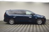 New 2025 Chrysler Pacifica Select image 3