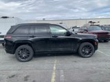 New 2025 Jeep Grand Cherokee Summit image 6