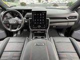 Used 2025 GMC Yukon XL AT4 Ultimate image 4