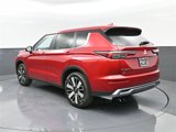 New 2025 Mitsubishi Outlander SE image 3