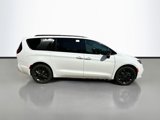New 2026 Chrysler Pacifica Limited image 5