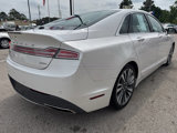 Used 2017 Lincoln MKZ Reserve image 4