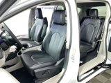 Used 2023 Chrysler Pacifica Touring-L image 3