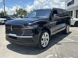 New 2025 Lincoln Navigator L Reserve image 3