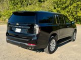 Used 2025 Chevrolet Suburban Premier image 3