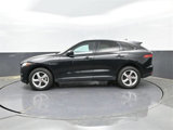 Used 2020 Jaguar F-PACE Premium image 2