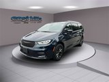 Used 2022 Chrysler Pacifica Touring-L w/ S Appearance Package image 2